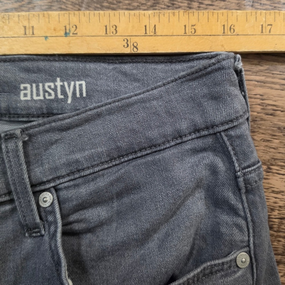 7 FOR ALL MANKIND Austyn Jeans Mens 33 Gray Relaxed Straight Leg Denim - Picture 3 of 6